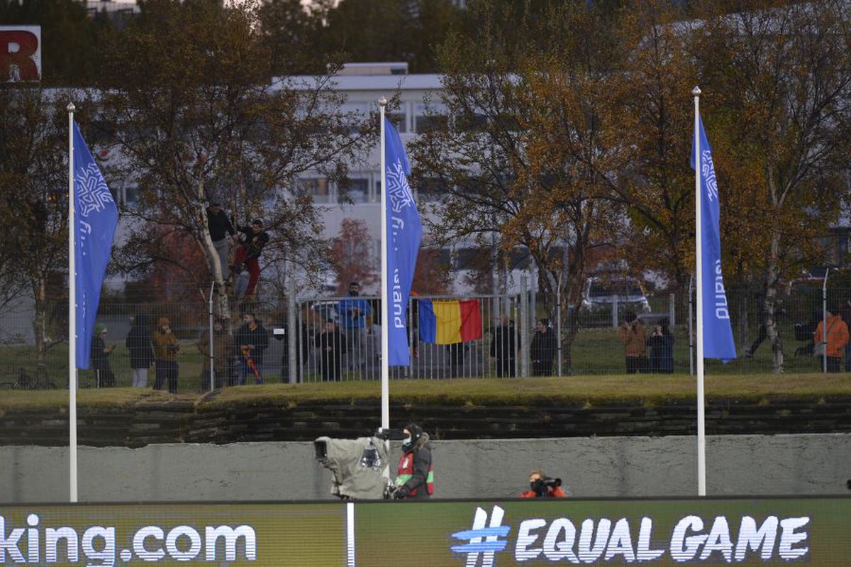 FOTO Suporterii islandezi organizați în tribune, „tricolorii” la porțile arenei » Atmosferă surprinzătoare, în ciuda restricțiile