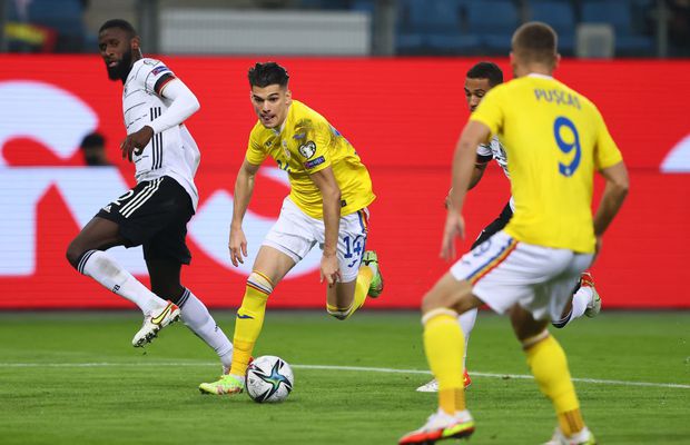 CE GOL! Ianis Hagi a stricat recordul Germaniei, după ce a umilit un fundaș de la Chelsea. Gestul făcut imediat după reușită