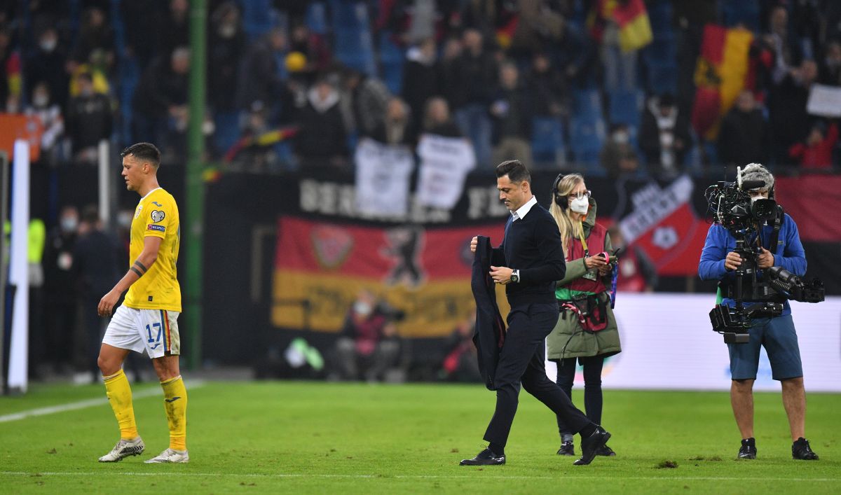 Critici pentru un tricolor: „E prea plin de el!” » Reproş pentru selecţioner: „Exceptând asta, nota 10 pentru Rădoi”