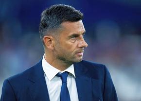 Dică, întrebat de demitere înainte de Petrolul - FCSB: „De ce să gândim negativ? Hai să gândim și pozitiv”