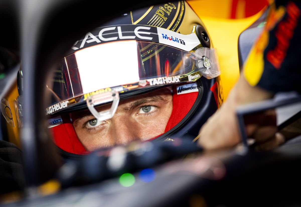 Max Verstappen, suprem și în Qatar, în week-end-ul în care a sărbătorit al treilea titlu la rând! Accident cu piloții Mercedes