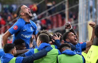 Hagi îi încheie invincibilitatea lui Dorinel! Farul urcă pe loc de play-off » Clasamentul ACUM