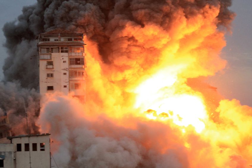 Turnul din Gaza atacat de armata israeliană