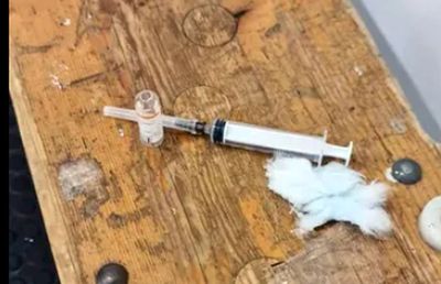 Ce e în spatele imaginilor care au scandalizat fotbalul românesc în week-end » Explicație pentru seringa din vestiar: „Am lăsat-o acolo intenționat”