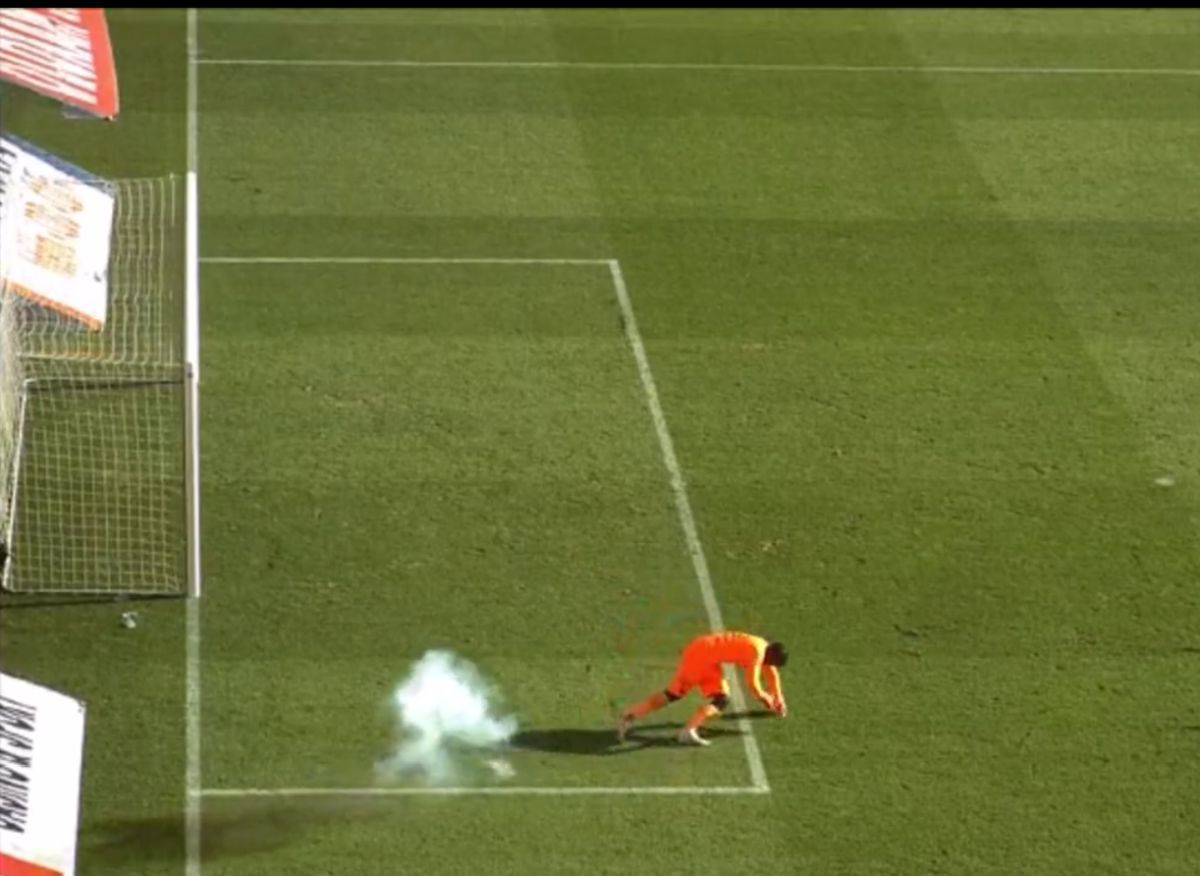 Meci suspendat în Ligue 1 » Incident reprobabil în prelungiri! Poliția a arestat deja vinovatul