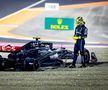 Mașinile Mercedes s-au acroșat la start, Hamilton a abandonat / Sursă foto: Imago Images