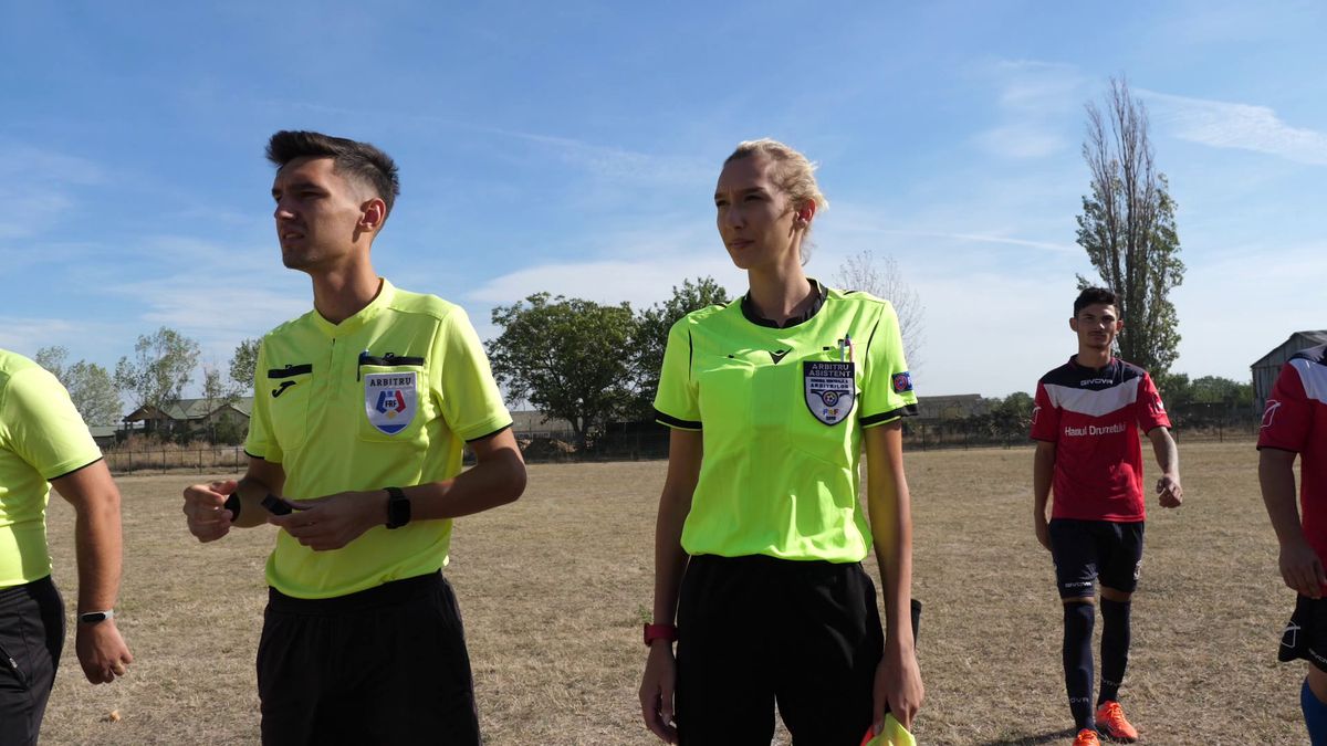 Speranța arbitrajului din România e soția lui Ogică! Alexandra a lăsat handbalul și acum face legea la meciurile de județeană