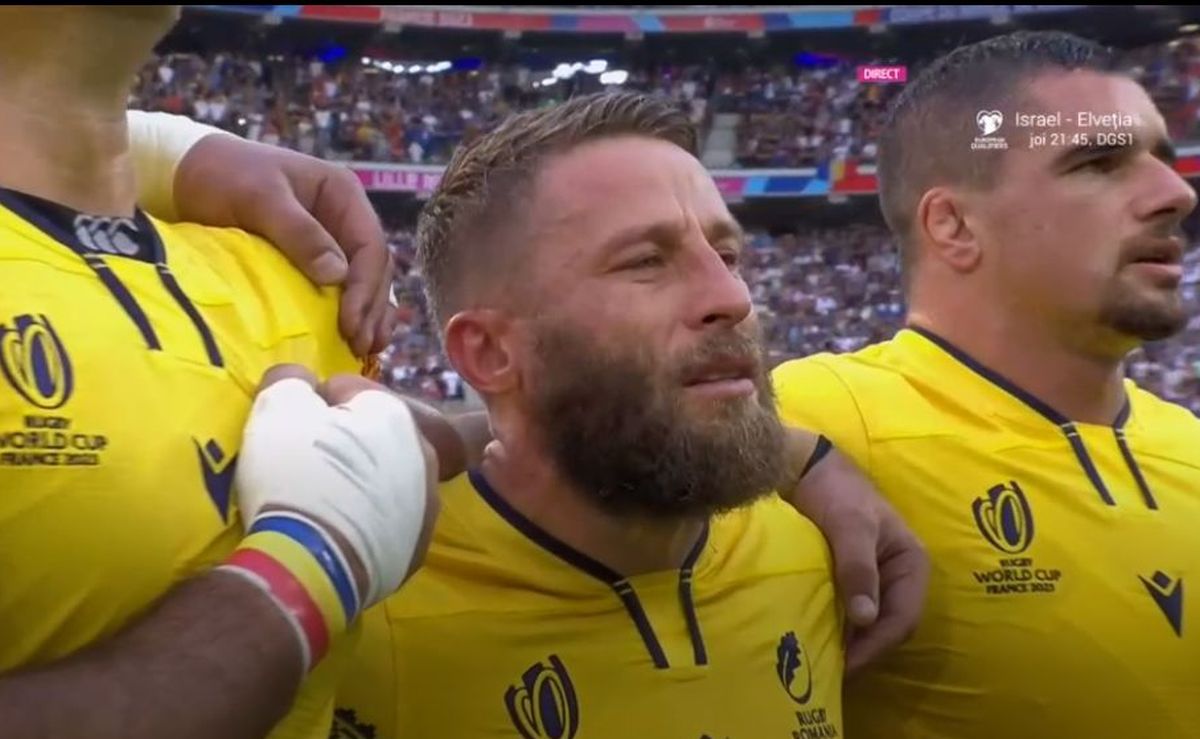 Scene emoționante la România - Tonga » Florin Surugiu și-a luat rămas bun în lacrimi de la „stejari”