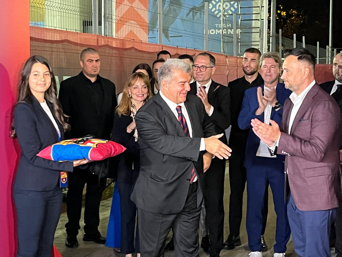 Gică Popescu a replicat tăios, după ce el și Hagi n-au fost invitați la inaugurarea academiei Barcelonei la București: „S-au înșelat! Ne vedem azi la Parlament”