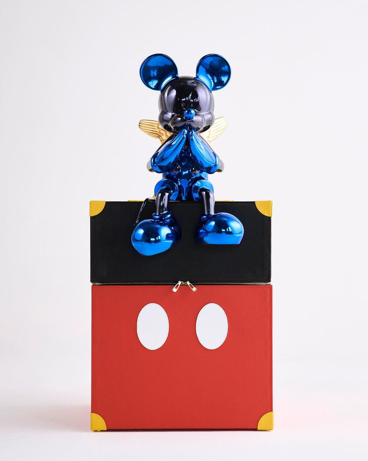 Sculpturile care au făcut furori în vestiarul Madridului: prețurile pornesc de la 10.000 de euro!