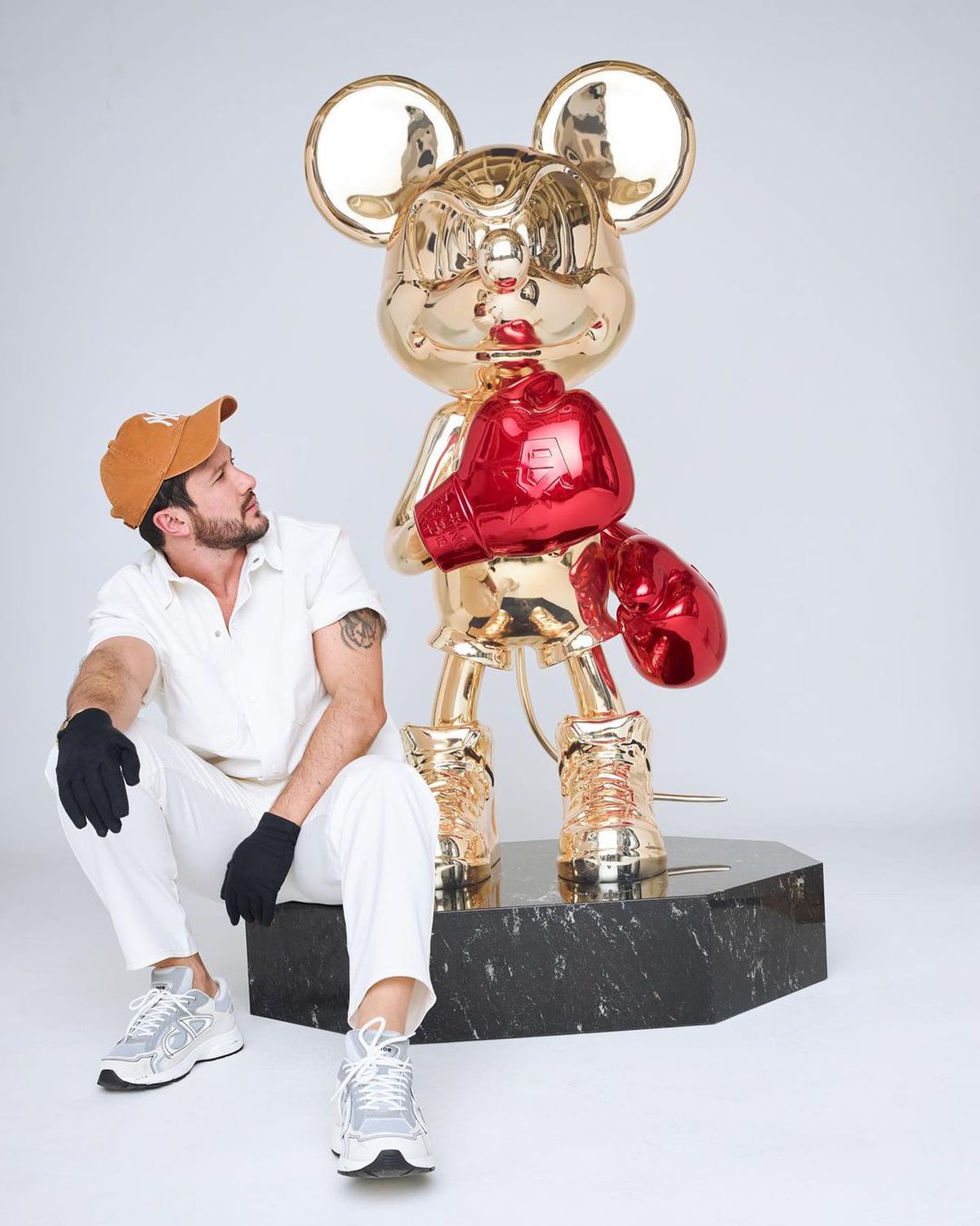 Sculpturile care au făcut furori în vestiarul Madridului: prețurile pornesc de la 10.000 de euro!