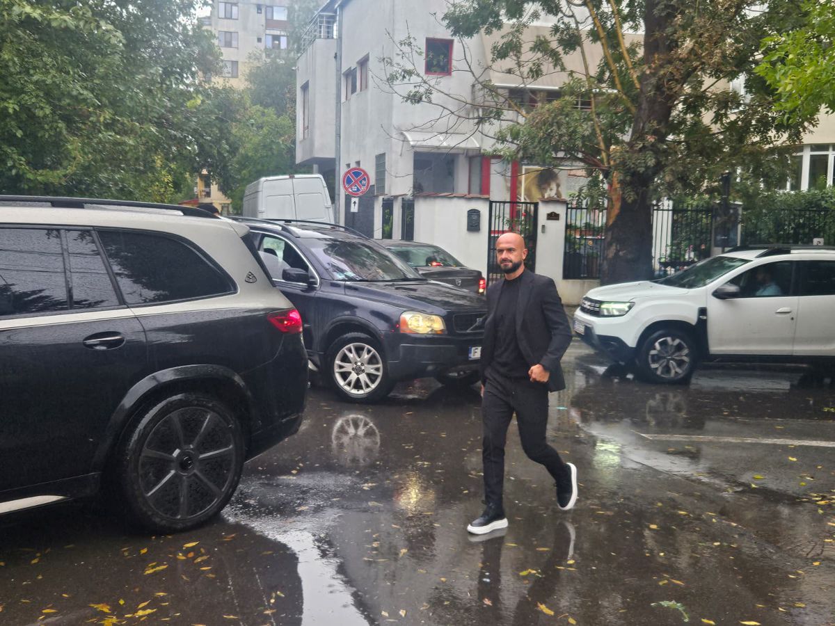 S-a terminat ședința convocată de Kyros Vassaras cu echipele din Superliga: „Discuții încinse” » Singurul antrenor prezent