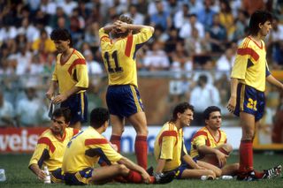 Arestat și amenințat cu pistolul de al treilea om al lumii! Jucătorul român a luat un pumn de pastile în închisoare: „Bă, tu ești diamantul meu! O să fii cel mai bogat om din România”