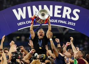 Meciurile din Liga Campionilor ar putea fi transmise pe Netflix sau Amazon