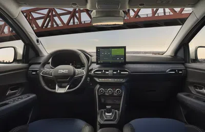 Modelele Dacia abia prezentate la Paris pot fi comandate în România » Cât costă