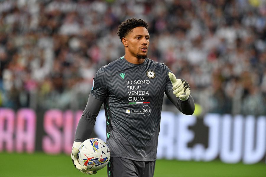 Maduka Okoye și Răzvan Sava vor lupta din nou pentru postul de portar la Udinese. Foto: Imago De la națională direct pe bancă? » Ce îl așteaptă pe Răzvan Sava după meciurile României