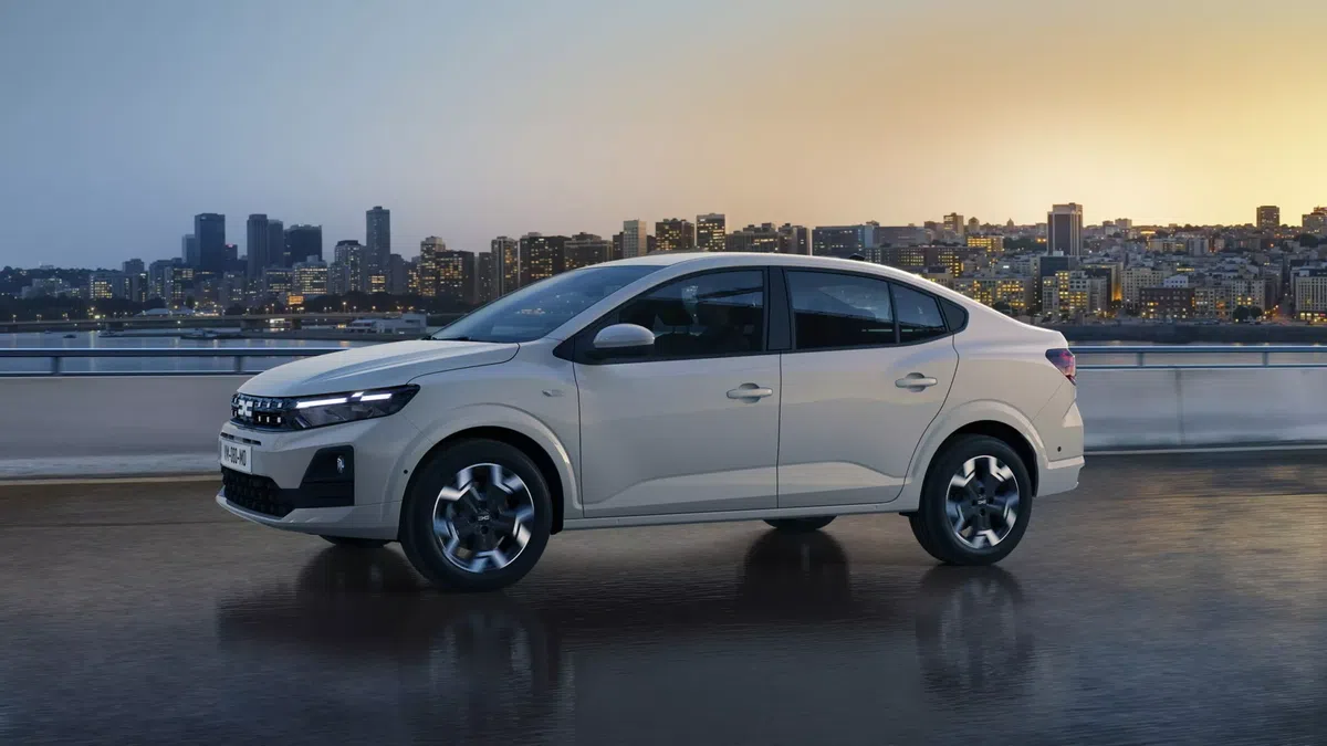 S-au lansat noile modele Dacia, la final de 2025 » Mașinile au „aripioare de rechin” și vor fi mai ieftine decât ale rivalelor