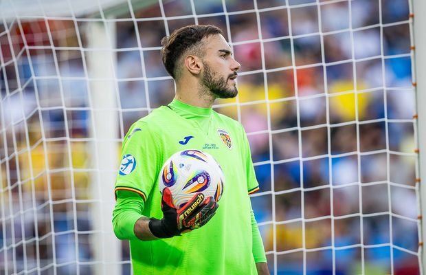 De la națională direct pe bancă? » Ce îl așteaptă pe Răzvan Sava după meciurile României