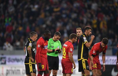FCSB // Gigi Becali a anunțat că îl vinde pe Harlem Gnohere: „Am o ofertă mică, dar e bună. Îi dau drumul”