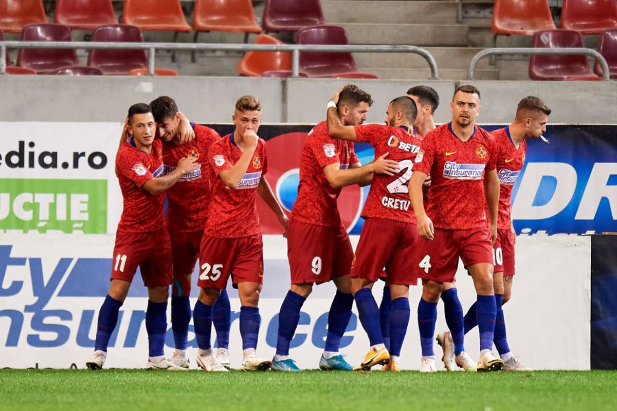 Fotbalistul-surpriză care e lăudat pentru că a schimbat jocul lui FCSB: „Poate să alerge din careu în careu și e mai prezent în joc”