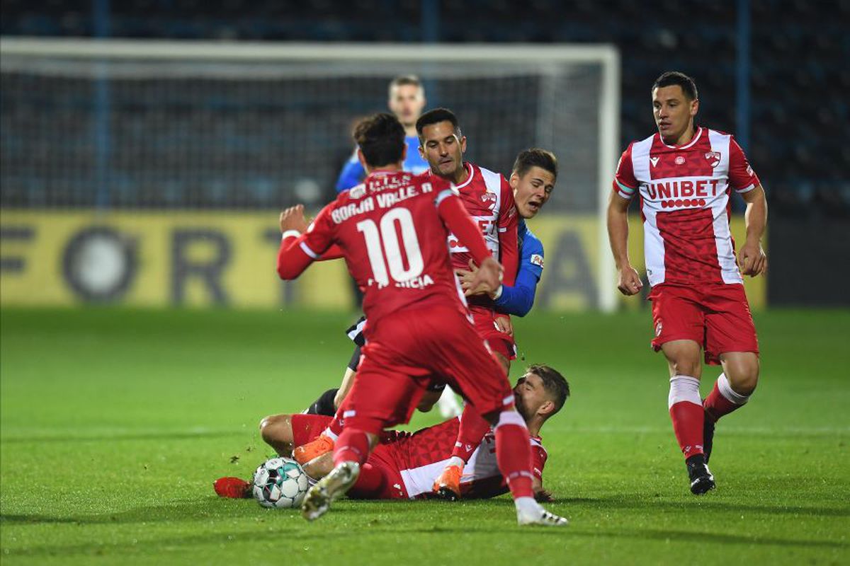 DINAMO. Fanii acționari din PCH, poezie pentru Cortacero: „La club n-avem nici de-o pâine, Pablo ne răspunde: «Mâine!»”