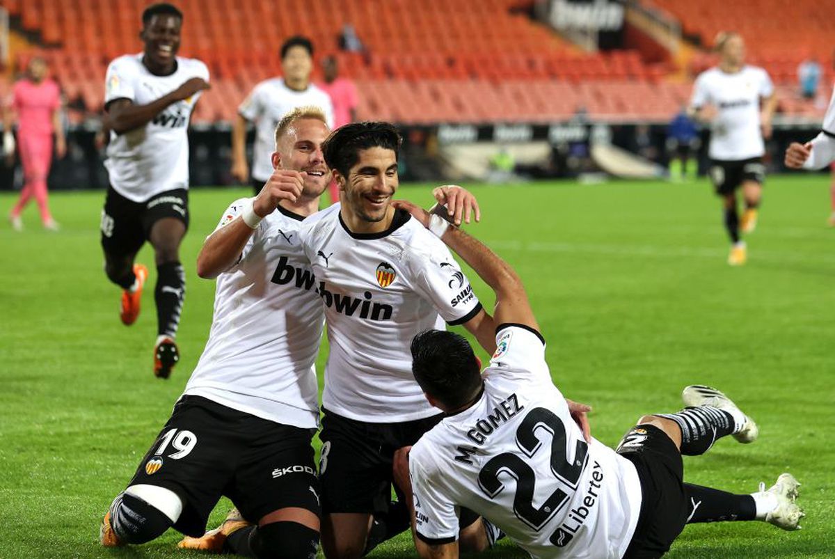 VALENCIA - REAL MADRID 4-1 » Real Madrid, răpusă de Carlos Soler și VAR!