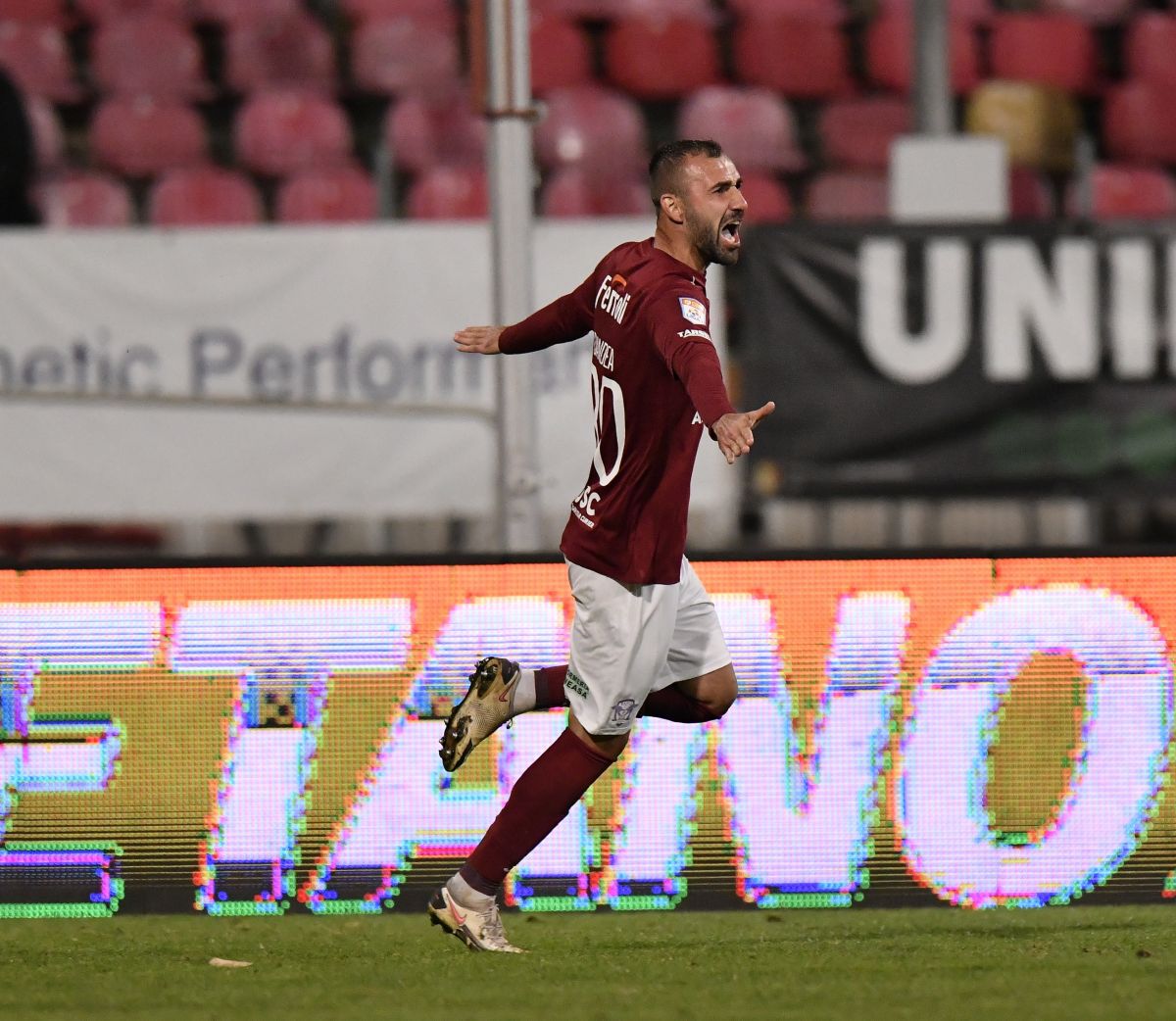 Arbitrul Robert Avram, acuzat că a jignit un jucător în Clinceni - Rapid: „Nu pot să tac!”