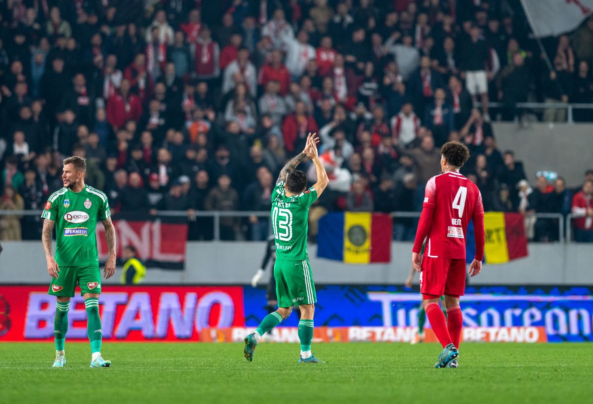 Ultrașii lui Dinamo și-au dat în petic la meciul cu Sepsi » Scandări rasiste și xenofobe + au luat la țintă un adversar