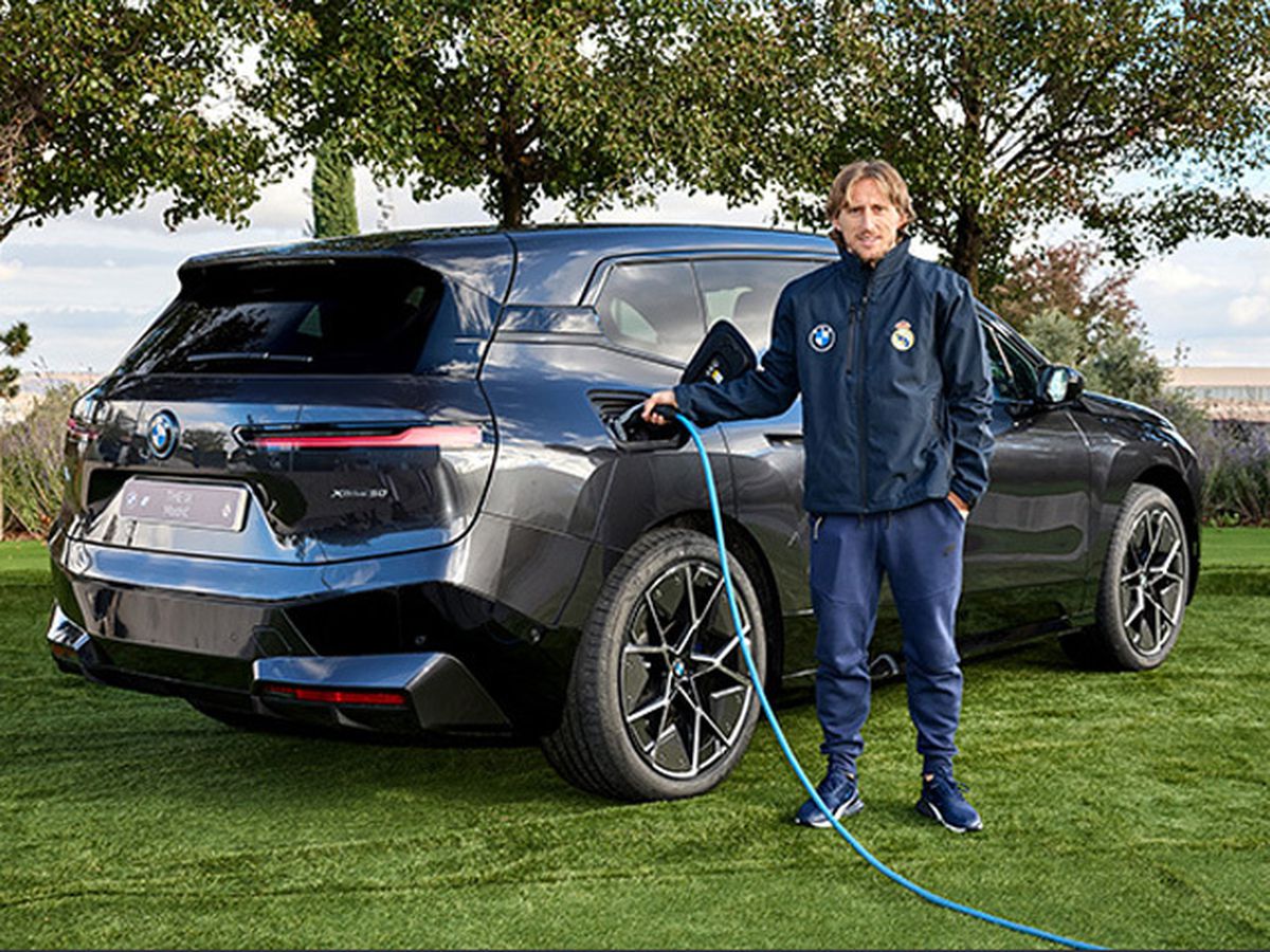 BMW vinde mașinile folosite de jucătorii lui Real Madrid » Cât costă bolizii cu care au mers Vinicius, Modric și Kroos
