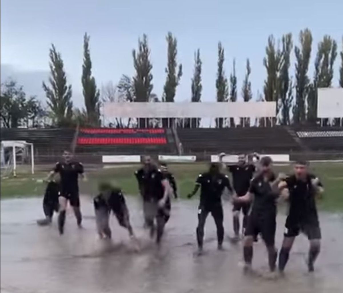 Stadion din Brăila, inundat la meciul cu Râmnicu Sărat