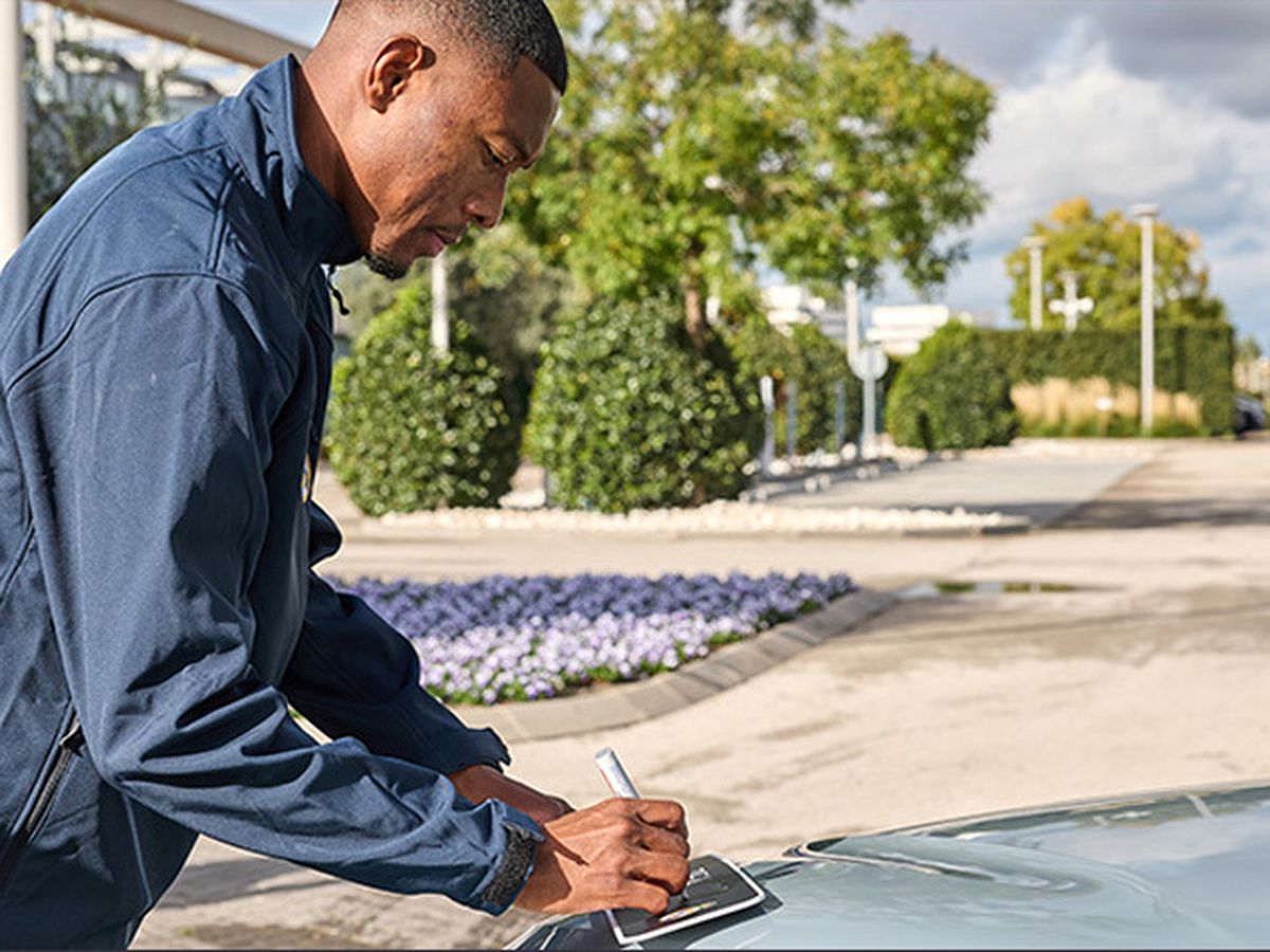 BMW vinde mașinile folosite de jucătorii lui Real Madrid » Cât costă bolizii cu care au mers Vinicius, Modric și Kroos