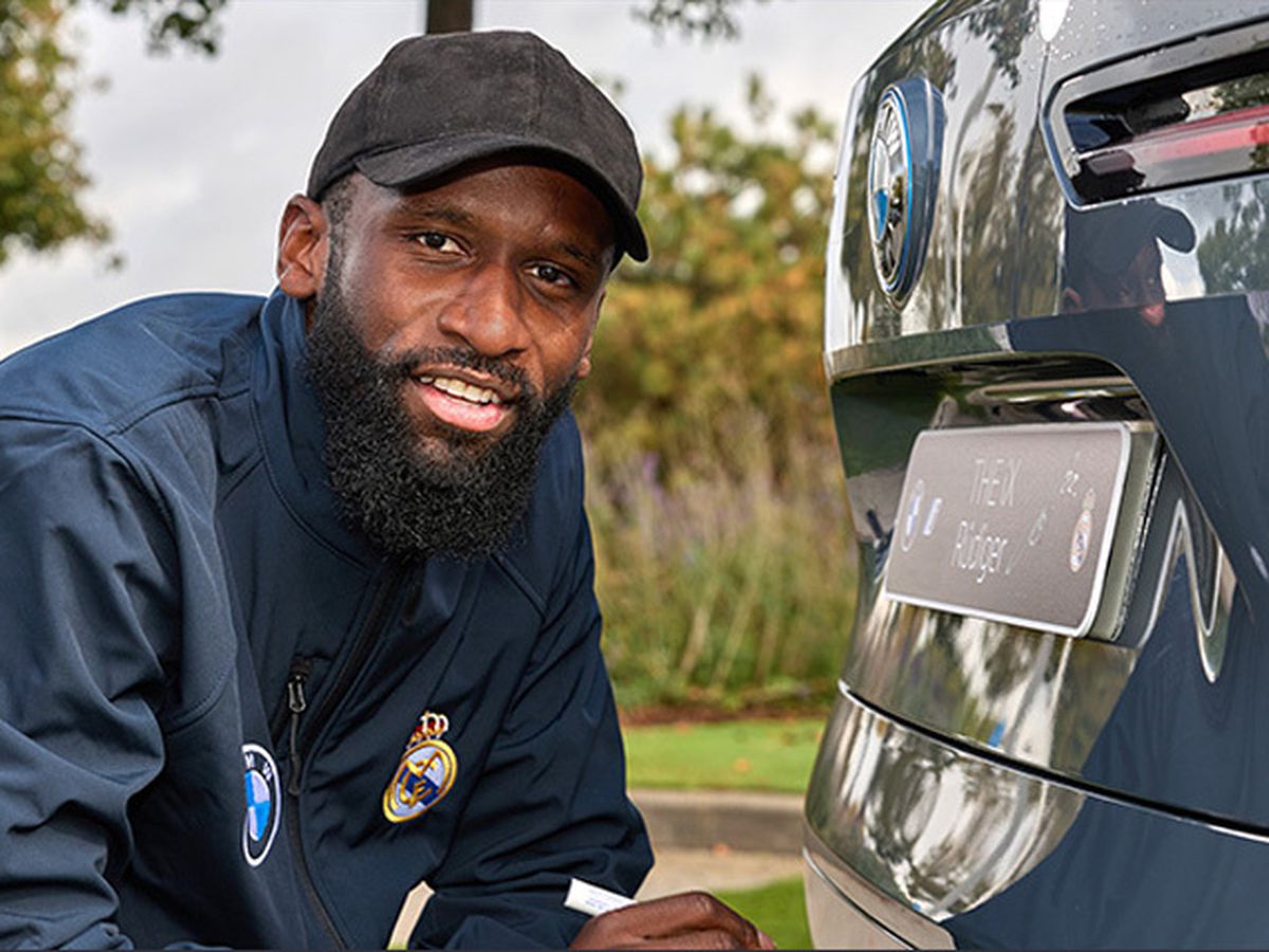 BMW vinde mașinile folosite de jucătorii lui Real Madrid » Cât costă bolizii cu care au mers Vinicius, Modric și Kroos