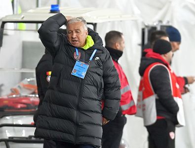 Dan Petrescu s-a ridicat supărat de la conferință, iritat de bannerul dinamoviștilor: „Nu sunt respectat! O problemă mare!”