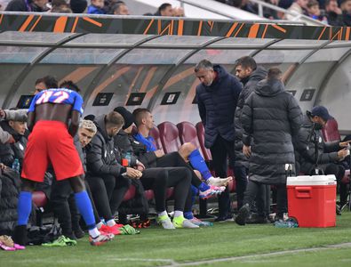 Jucătorul de la FCSB a stat accidentat până la finalul meciului: „Lipsește ...