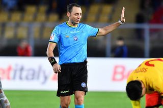 Gafă incredibilă în Serie A: arbitrul a confundat echipele și a revocat penalty-ul echipei care nici nu juca!