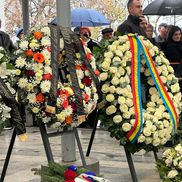 Coroană trimisă de Nicușor Dan