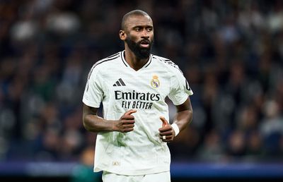 Decizie neașteptată la Real Madrid » Negocierile au fost puse pe hold!