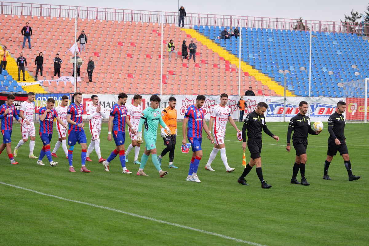 Oradea și-a cinstit legenda » Stadionul a vibrat în memoria lui Emeric Ienei, la meciul Bihorului din Liga 2