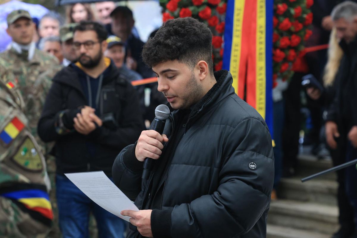 Lăcătuș, Balint, Boloni, Tudorel Stoica, la înmormântarea lui Emeric Ienei // foto: Ionuț Iordache (GSP.ro)