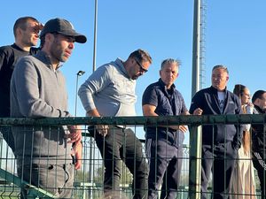 Agresorul de la Craiova U17 – Rapid U17 explică răfuiala părinților: „Regret, dar și-a căutat-o!” + Victima: „Am fractură de mandibulă!” »  Fiul, în pericol să fie dat afară de clubul giuleștean