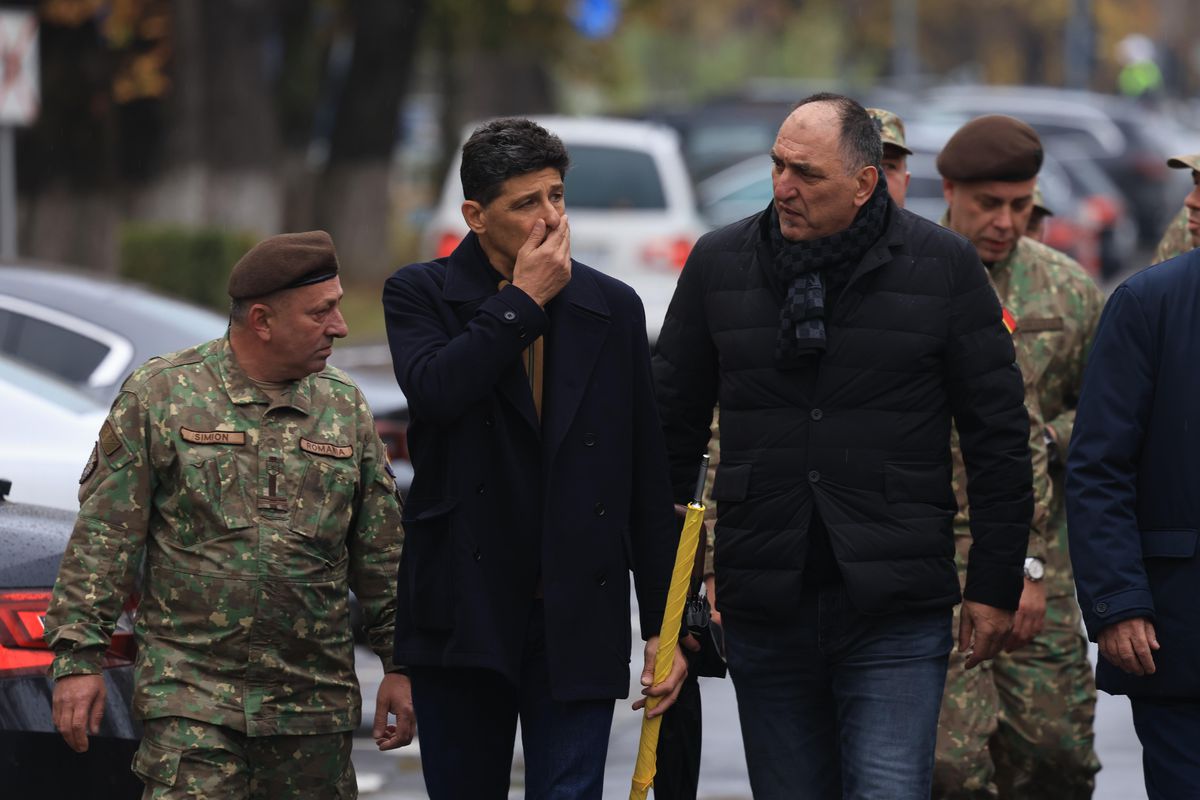 Personalități prezente la înmormântarea lui Emeric Ienei  // FOTO: GSP.ro