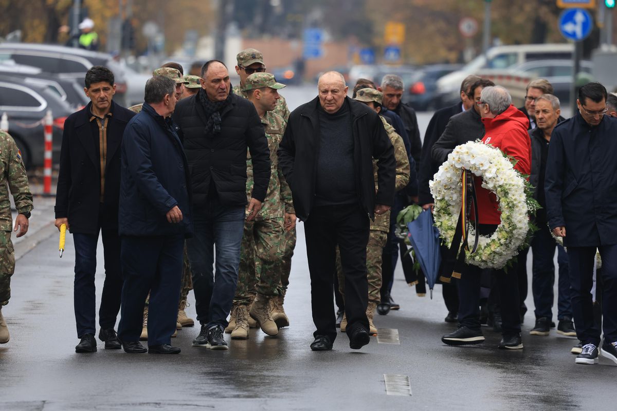 Personalități prezente la înmormântarea lui Emeric Ienei  // FOTO: GSP.ro