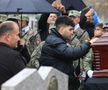 „Te iubim, bunicu'!” » Marele Emeric Ienei, înmormântat în Cimitirul „Rulikowski” cu onoruri militare, torțe și o brazdă de gazon din Ghencea