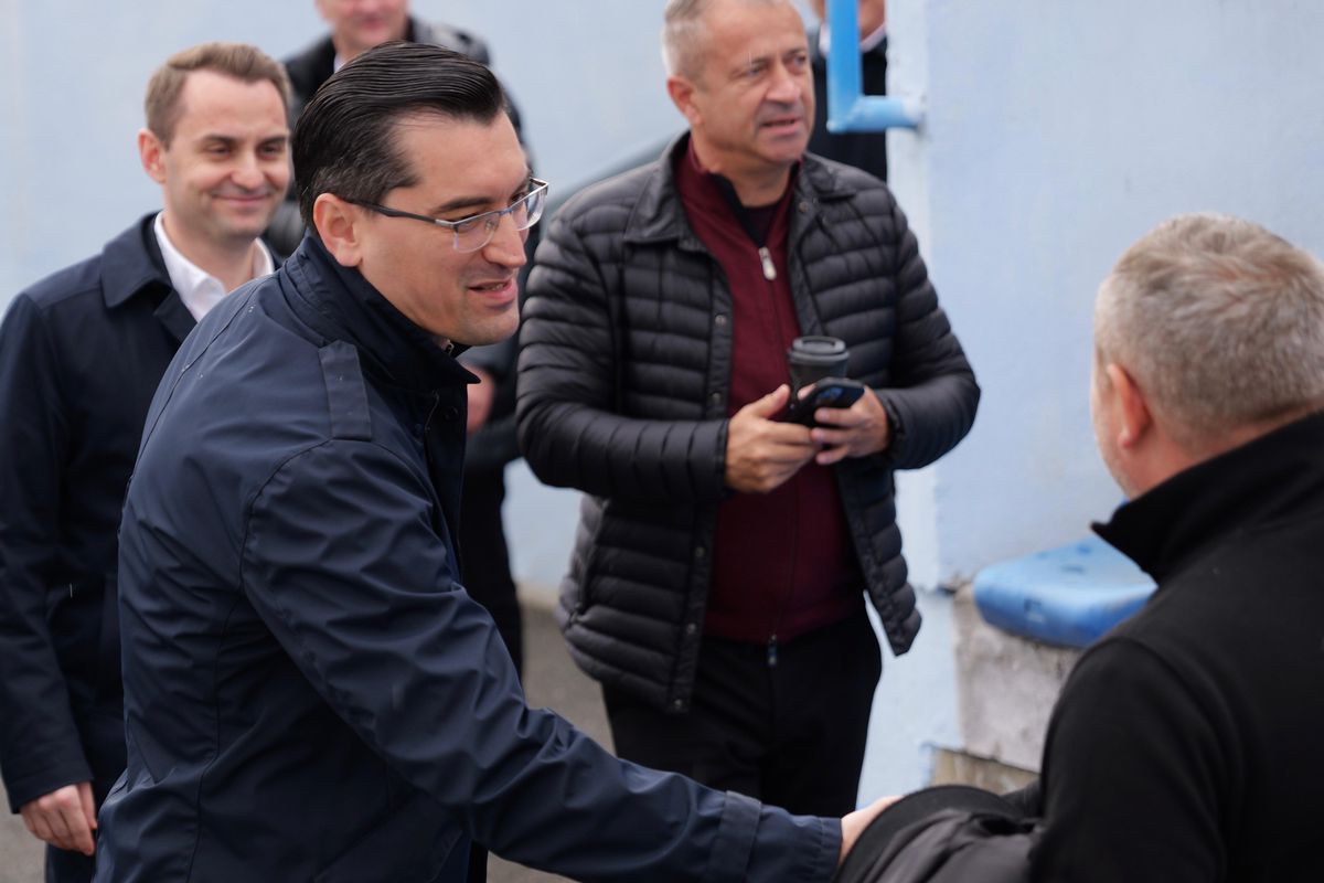 Oradea și-a cinstit legenda » Stadionul a vibrat în memoria lui Emeric Ienei, la meciul Bihorului din Liga 2