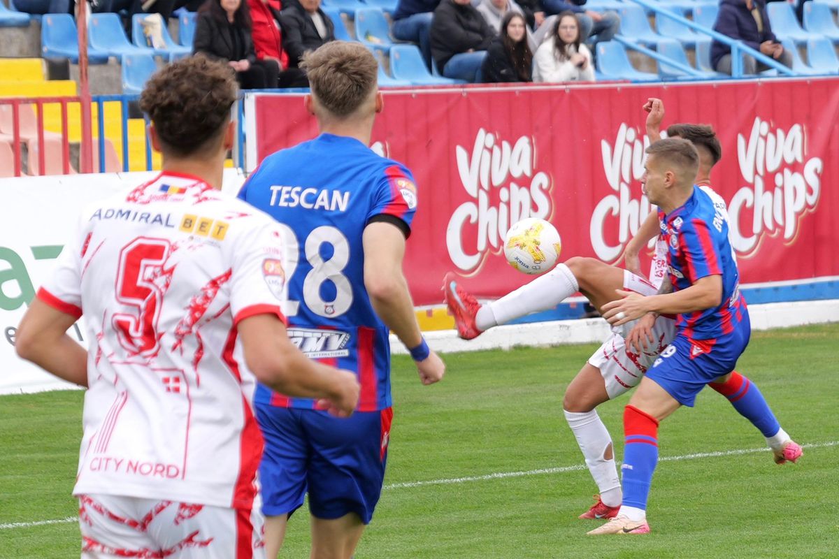 Oradea și-a cinstit legenda » Stadionul a vibrat în memoria lui Emeric Ienei, la meciul Bihorului din Liga 2