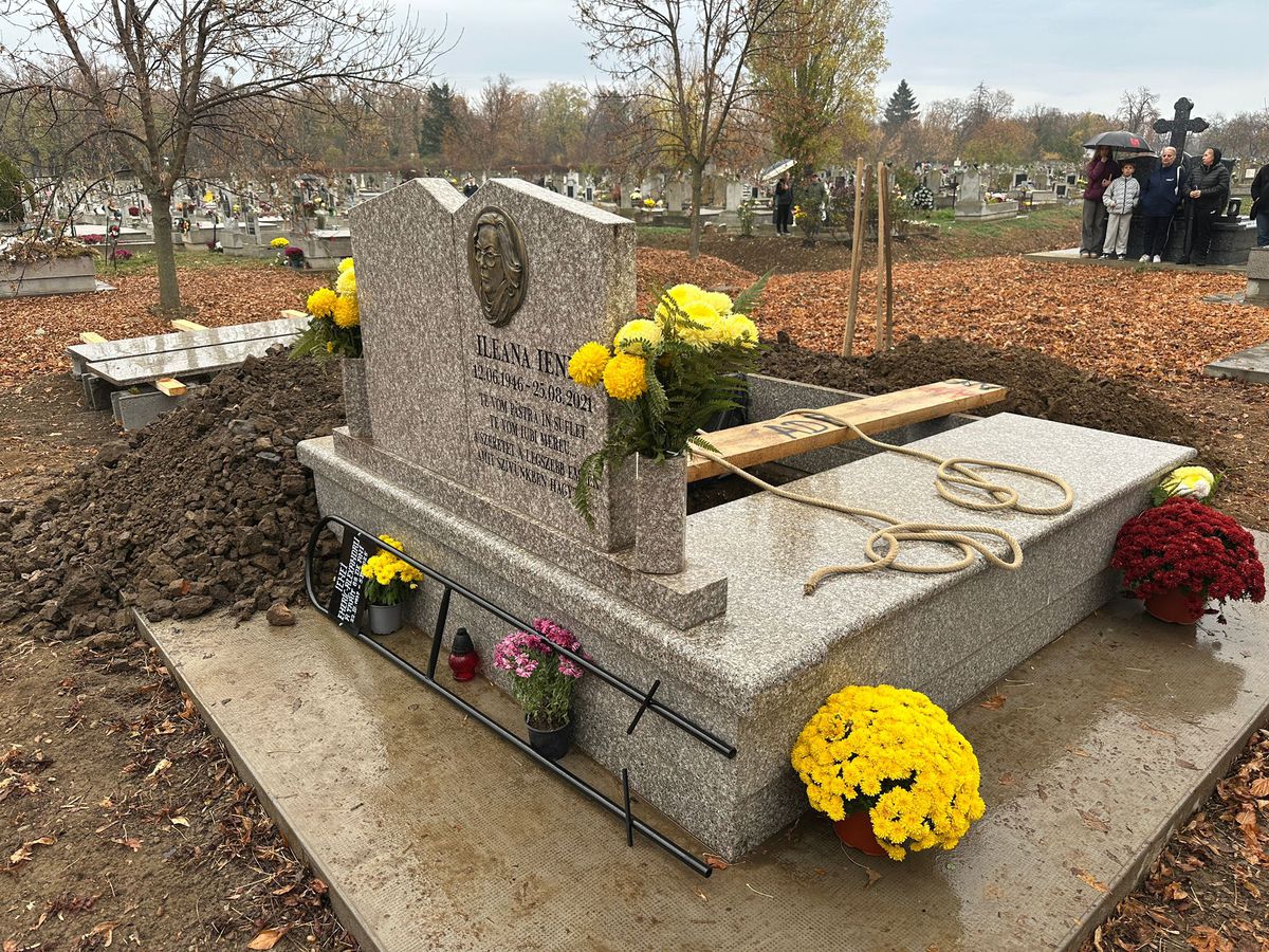 Familia lui Emeric Ienei, la înmormântarea marelui antrenor // foto: Ionuț Iordache (GSP.ro)