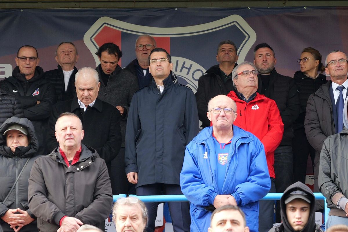 Oradea și-a cinstit legenda » Stadionul a vibrat în memoria lui Emeric Ienei, la meciul Bihorului din Liga 2