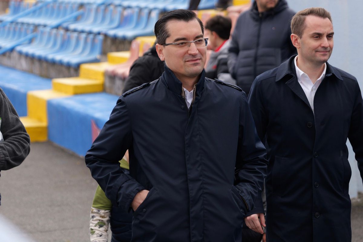 Oradea și-a cinstit legenda » Stadionul a vibrat în memoria lui Emeric Ienei, la meciul Bihorului din Liga 2