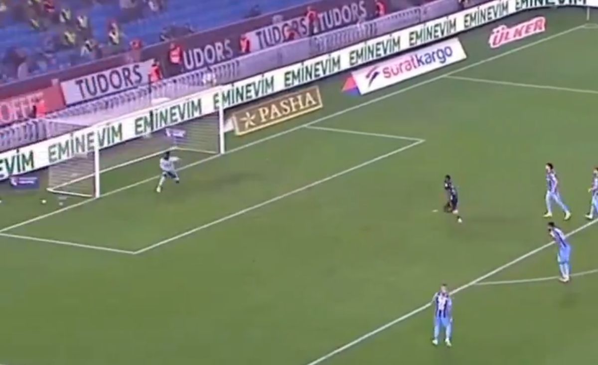 Ianis Hagi, GOL de la 25 de metri! L-a lăsat spectator pe Andre Onana