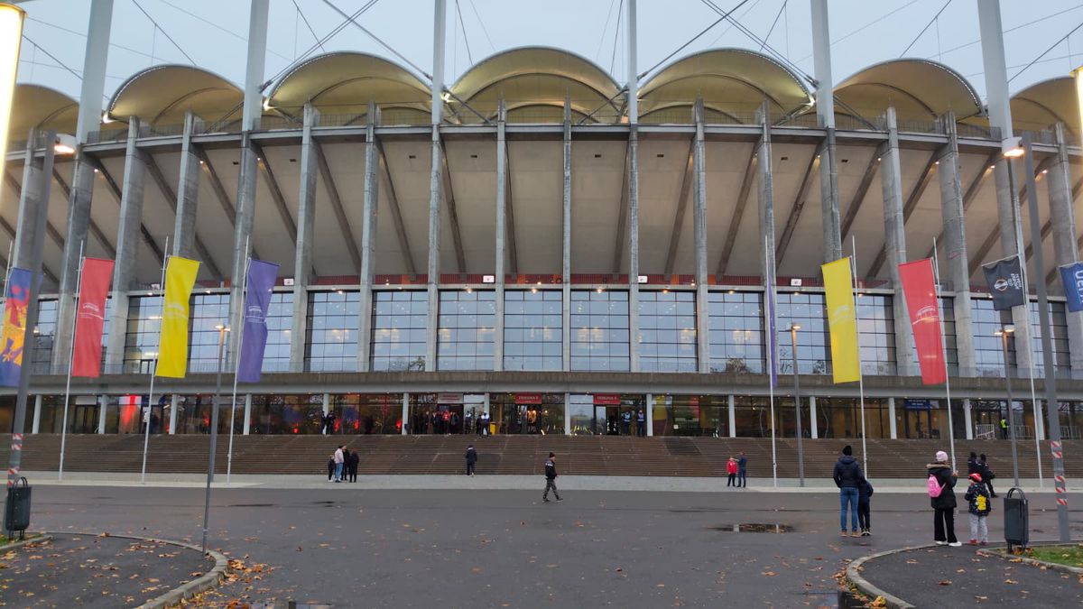 Imagini înainte de Dinamo - Csikszereda